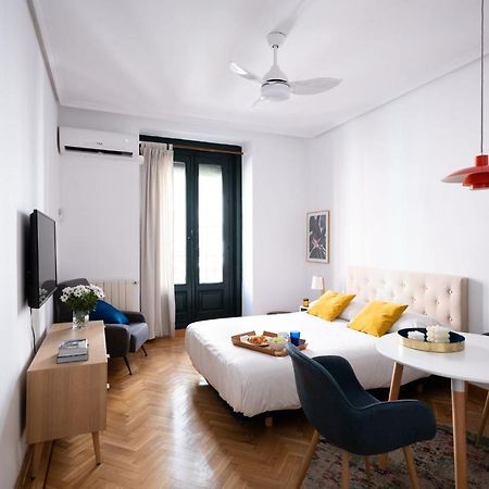 Estudio Calle Del Barquillo Madrid Kültér fotó
